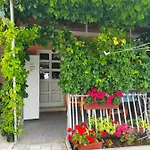 M&r Spadina דירה וודיצה