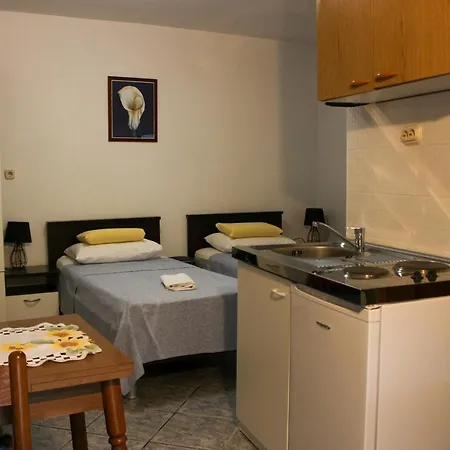 M&r Spadina Vodice