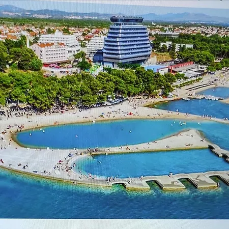 Apartment M&r Spadina Vodice