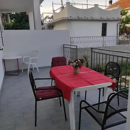 M&r Spadina Apartament Vodice