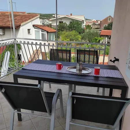 M&r Spadina Apartment Vodice