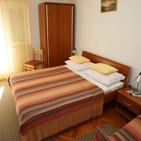 M&r Spadina * Vodice