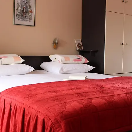 M&r Spadina * Vodice